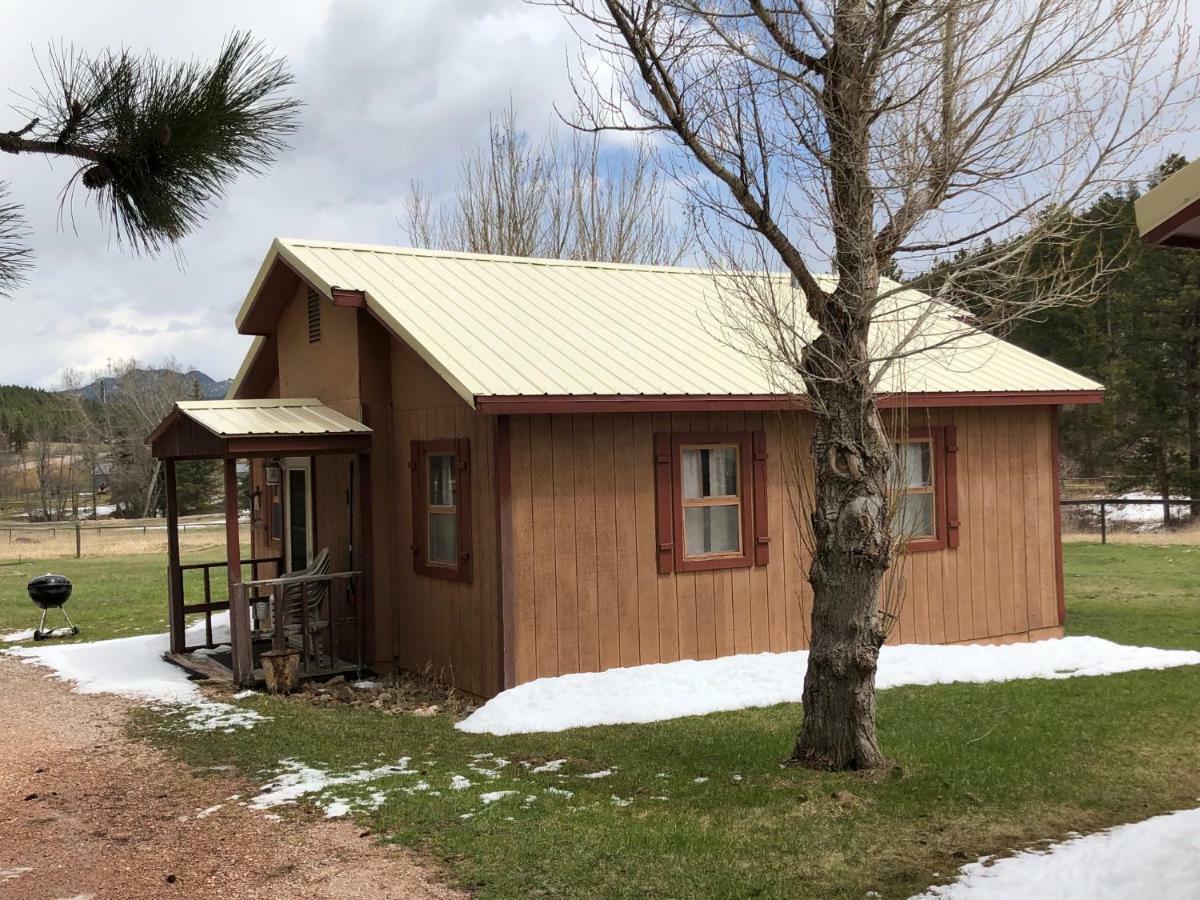 Black Hills Cabins At Quail'S Crossing Hill City Esterno foto